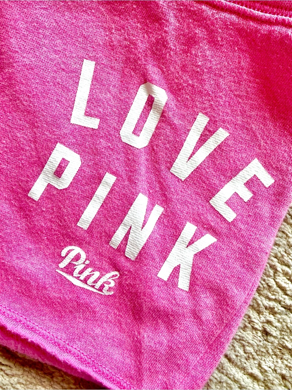 PINK Victoria's Secret 'Love Pink' Lounge Shorts - Picture 2 of 6
